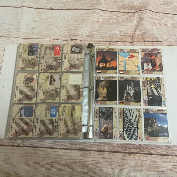 1991 Desert Storm Pro Set 253 Trading Cards In Card Binder - Picture 9 of 10